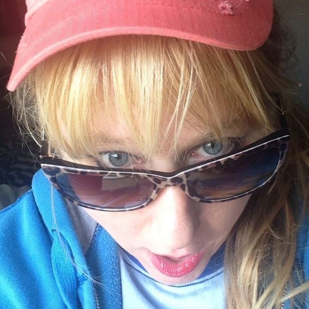 Meet your Posher, Laurel